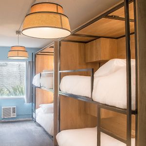 Bed 6-Bed Dormitory Room
